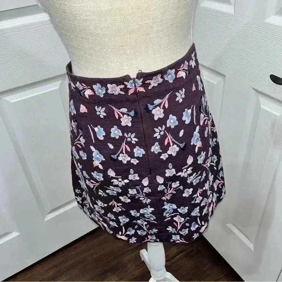Loft Ann Taylor purple floral embroidered all over lined zip back mini s… - Picture 10 of 11
